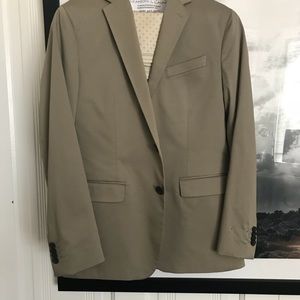 Incredible must see Banana Republic Suit